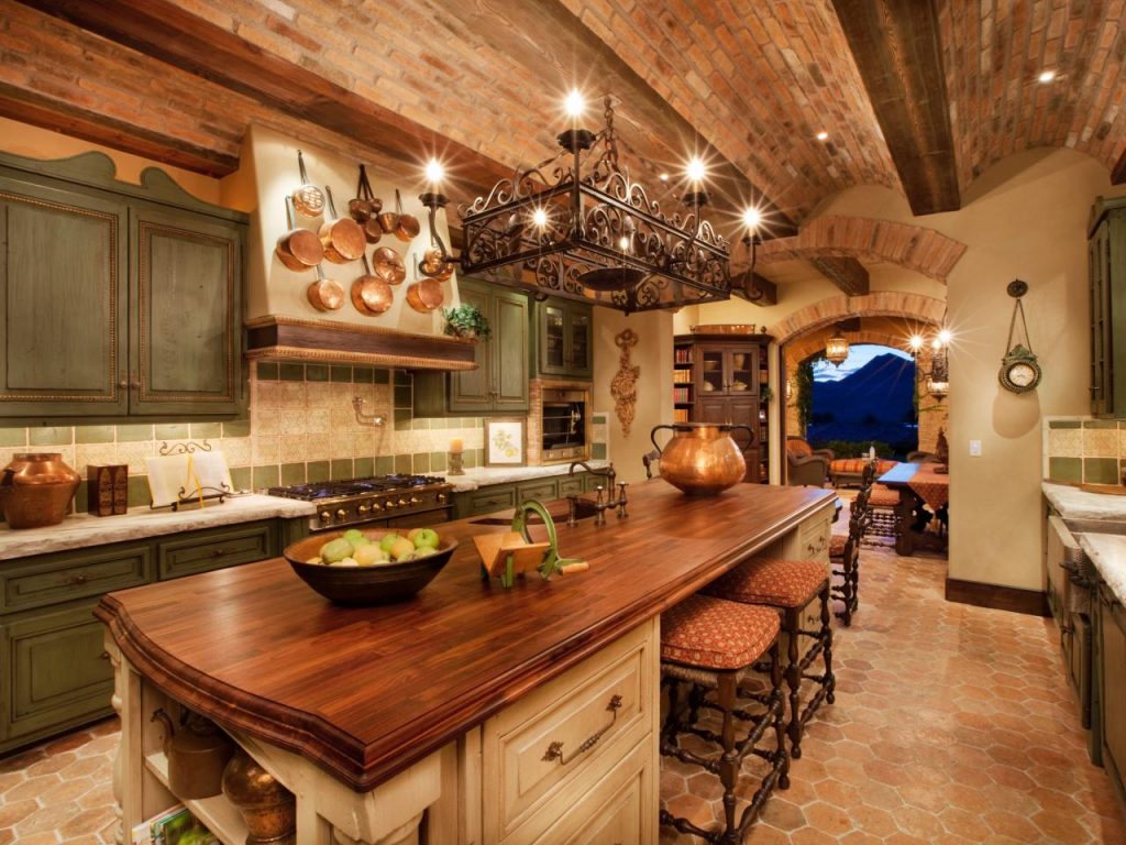 Tuscan_Wooden_kitchen idea